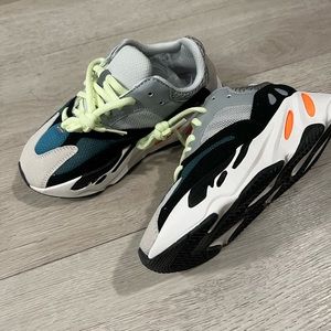 Yeezy Boost 700 Kids 'Wave Runner'